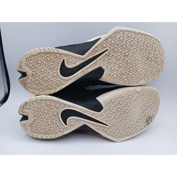 Mens Nie LeBron Zoom Soilder 8 TN. Size 14.